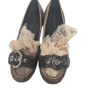BCBGeneration BG-DINIA Women's 7 Medium Gold Flats